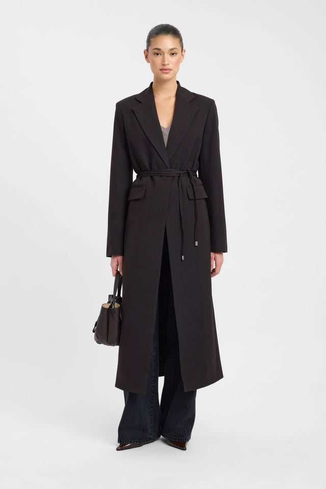 Crafted with the Ashford Longline Blazer womens coats and jackets featuring full sleeves in black on-body