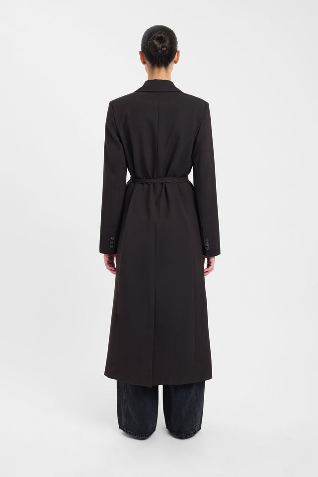 Designed with the Ashford Longline Blazer womens coats and jackets featuring full sleeves in black side