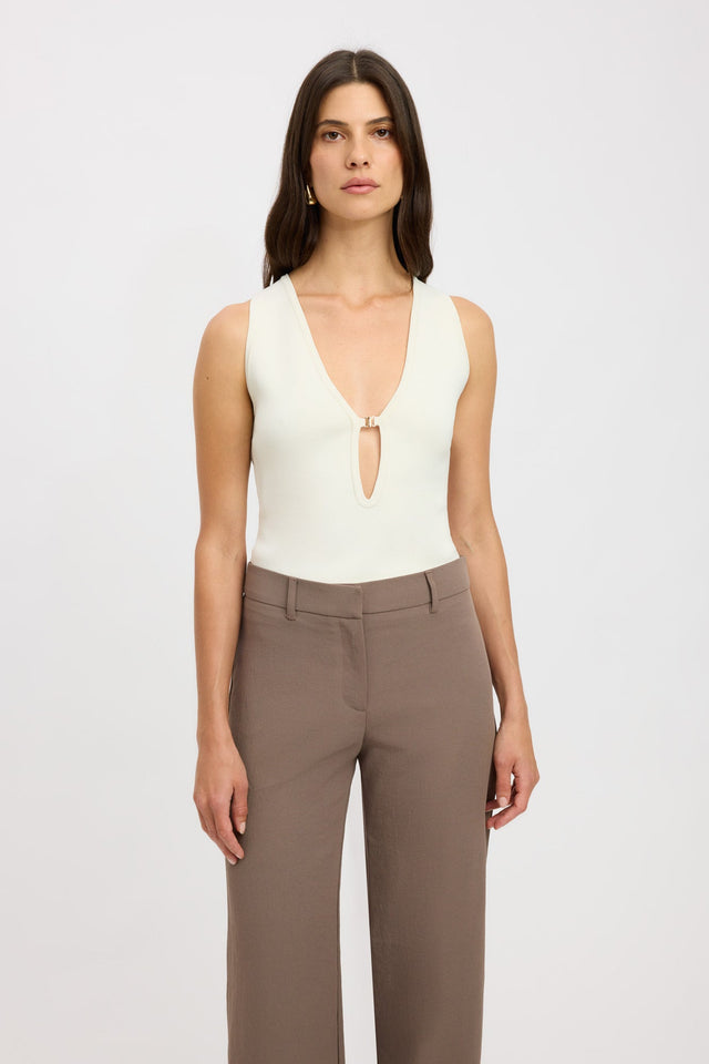 front April Vee Top Kookai Fitted V-neck Sleeveless Womens-Blouse 