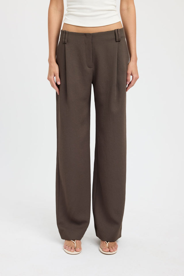Oyster Pleat Pant