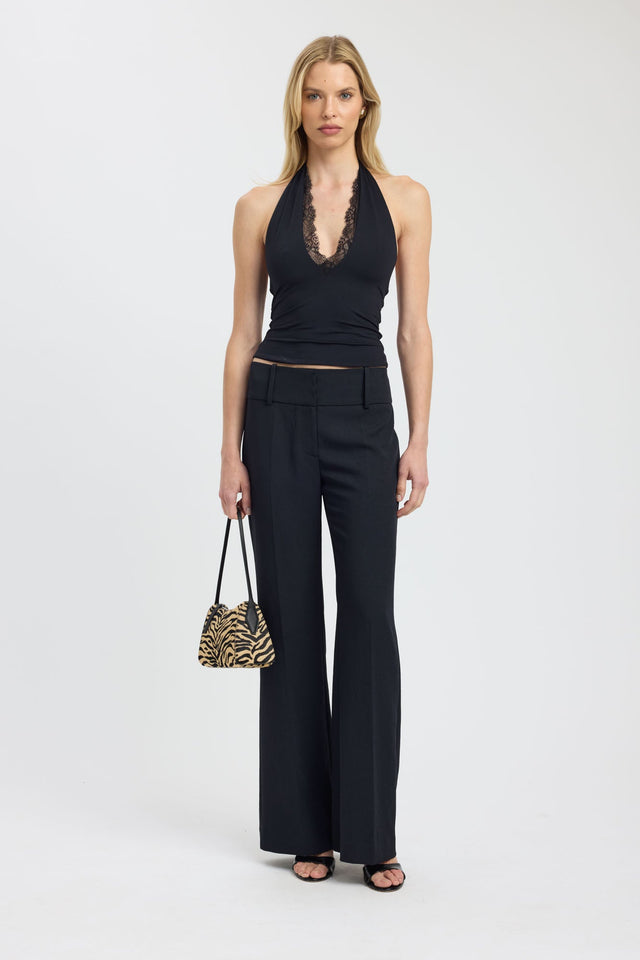 Discover the Lila Lace Top womens-blouse in black with fitted silhouette, plunge neckline and sleeveless design detail